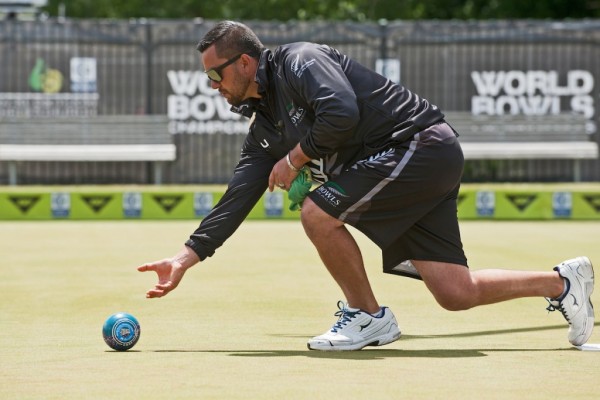 Shannon McIlroy bowls