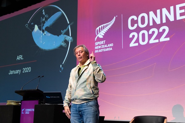 Speaker Sir Ian Taylor at the Connections Conference 2022