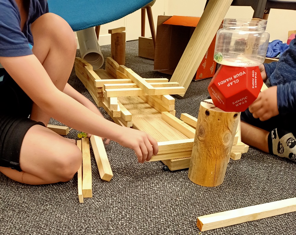 Tamariki playing with blocks